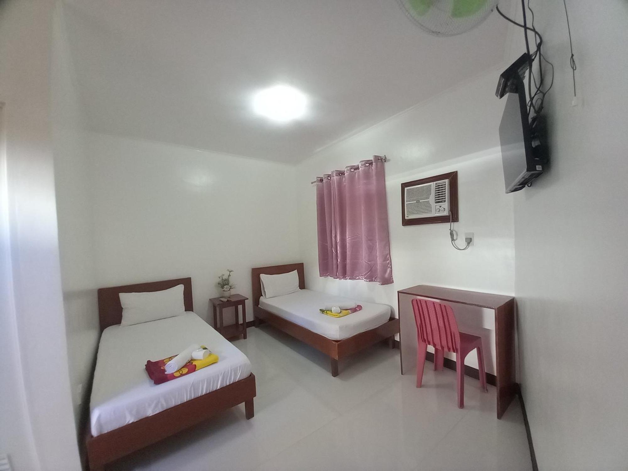 Alinchlo Hotel Легаспі Номер фото